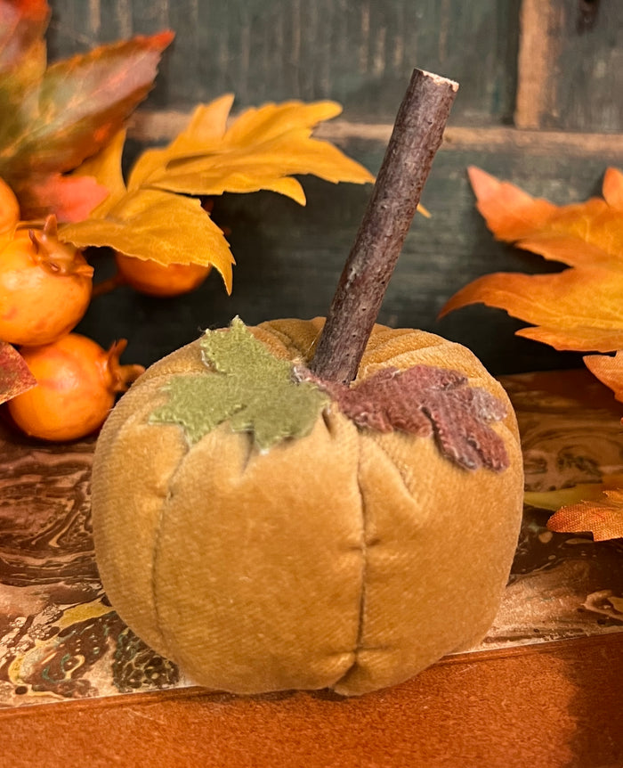 PB-190B Gold Velvet Mini Pumpkin