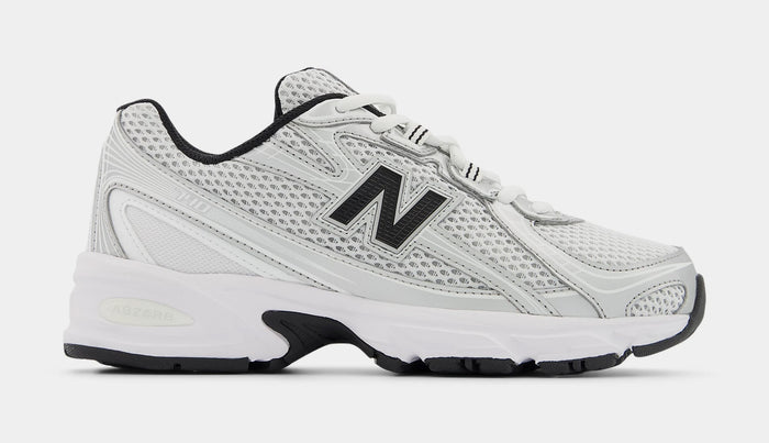 740 Grade School Running Shoes (Silver Metallic/White/Black)