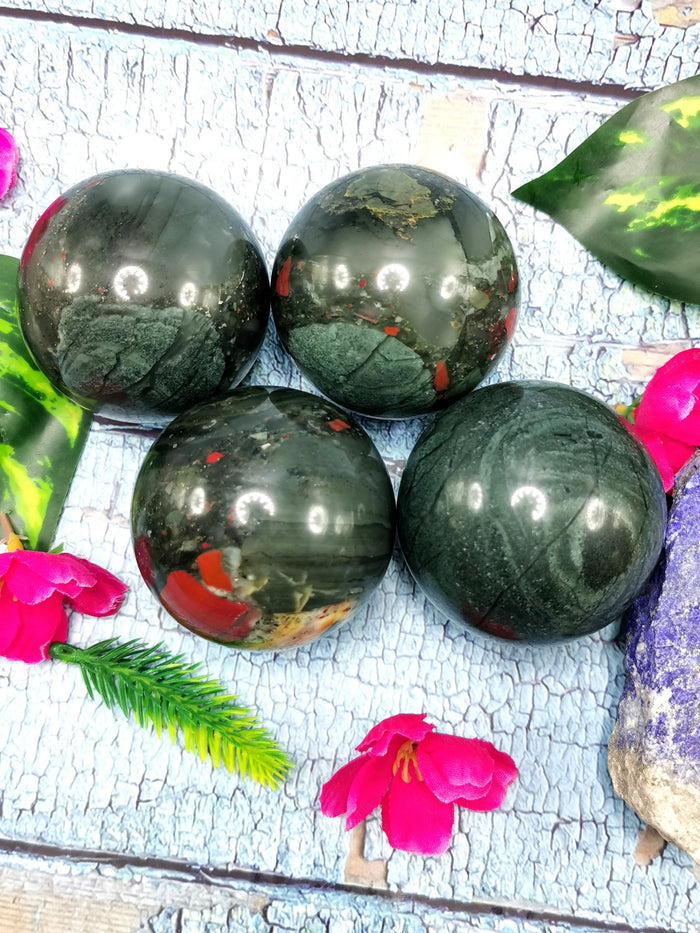 Bloodstone Jasper crystal ball - Energy/Reiki/Crystal Healing - 2.5 inch diameter and 275 gms (0.61 lb) -ONE PIECE ONLY