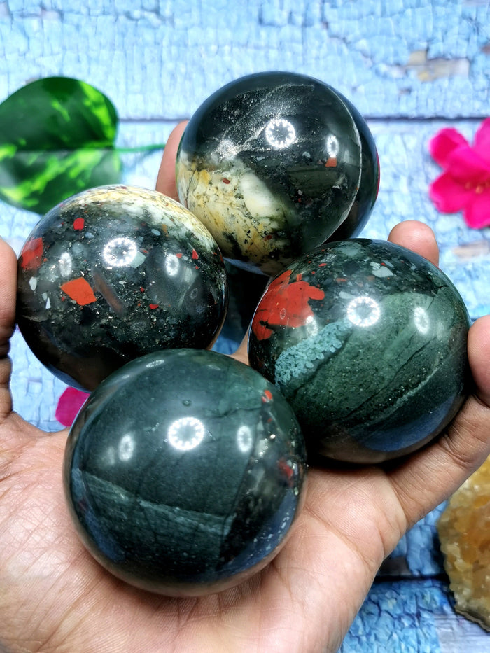 Bloodstone Jasper stone sphere/ball - Energy/Reiki/Crystal Healing - 2 inch diameter and 230 gms (0.51 lb) -ONE PIECE ONLY