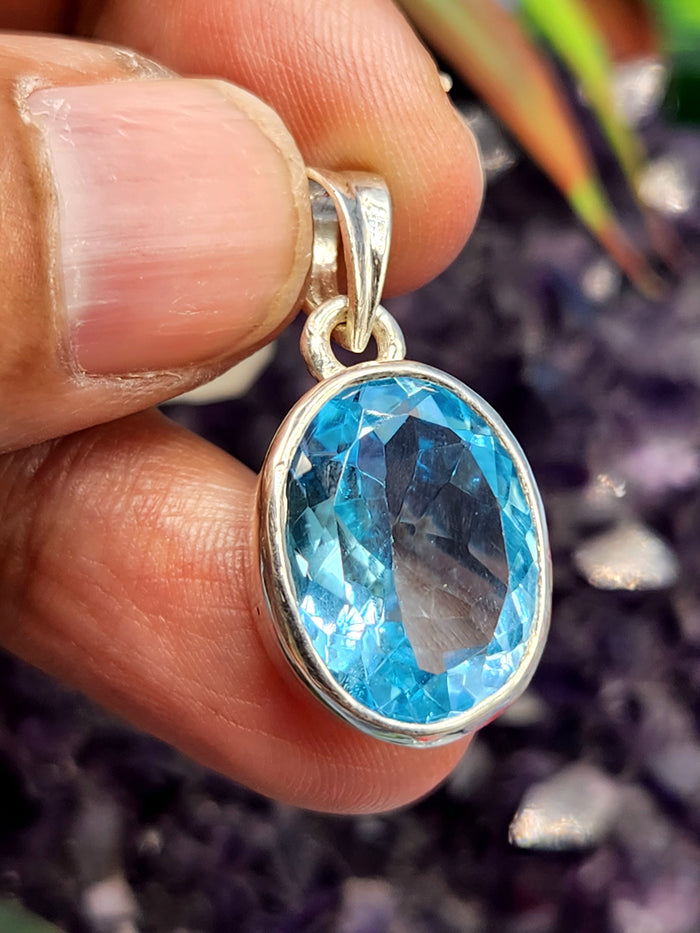 Blue Topaz Pendants in 925 Silver: A Symphony of Serenity and Elegance | ONE PIECE ONLY