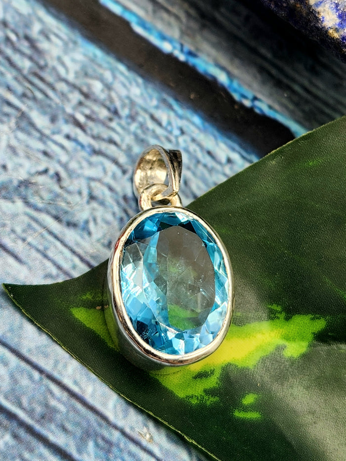 Blue Topaz Pendants in 925 Silver: A Symphony of Serenity and Elegance | ONE PIECE ONLY
