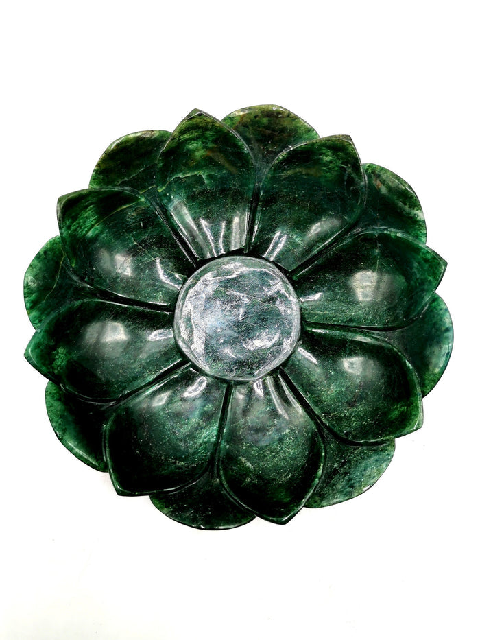 Crystal green aventurine hand carved lotus bowls - 7 inches diameter and 790 gms (1.74 lb) - ONE BOWL ONLY