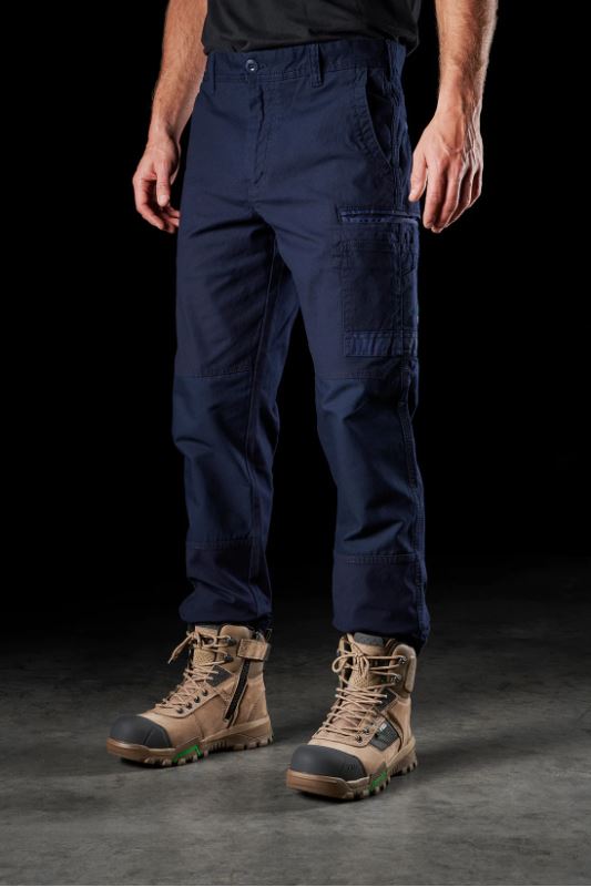 Navy / 26 / 32 Inseam