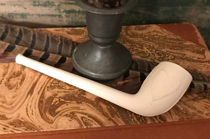 KC-1487 Clay Tavern Pipe - Heart & Hand Design