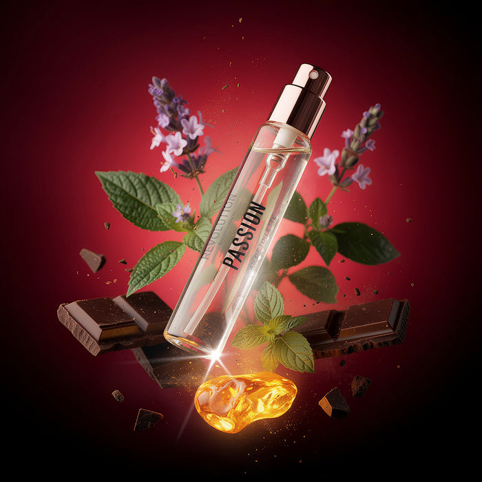 Makeup Revolution Passion Purse Spray