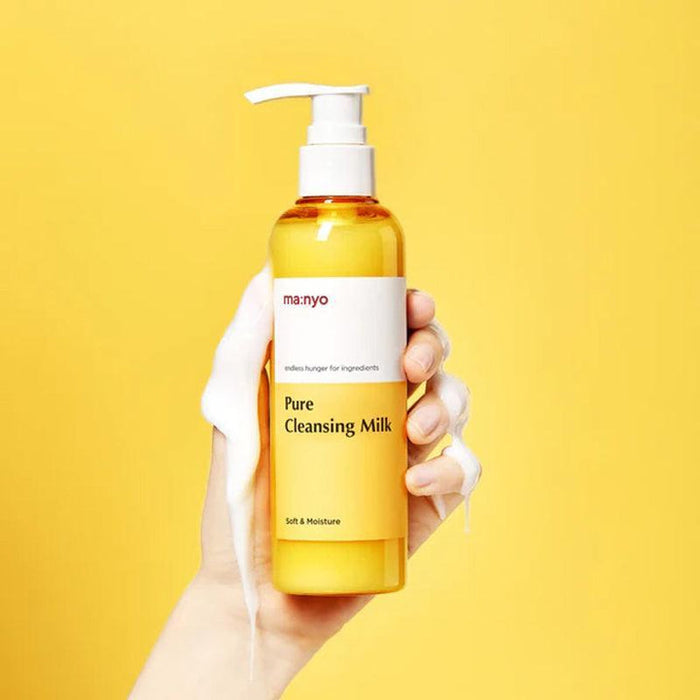 ma:nyo Pure Cleansing Milk 200ml / 6.76 fl. oz.