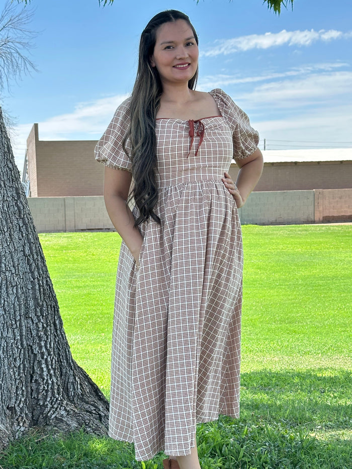 Mary Soft Prairie Square Neck Gingham
Smocked Midi Dress