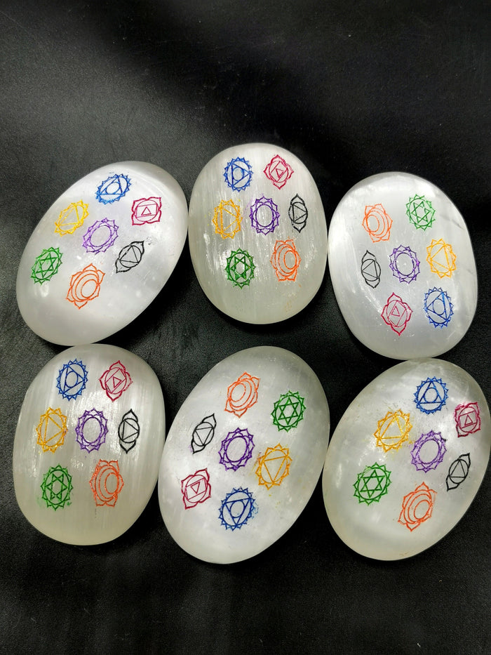 Natural Selenite palmstones with 7-chakra geometric engravings - ONE PIECE - crystal/chakra/reiki/healing - 90 gms weight