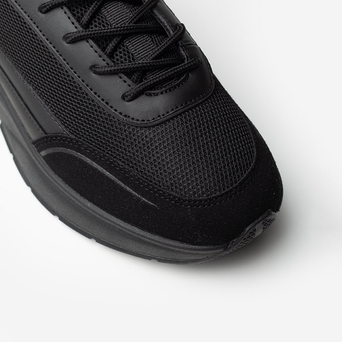 Premium Tech Runner | Black