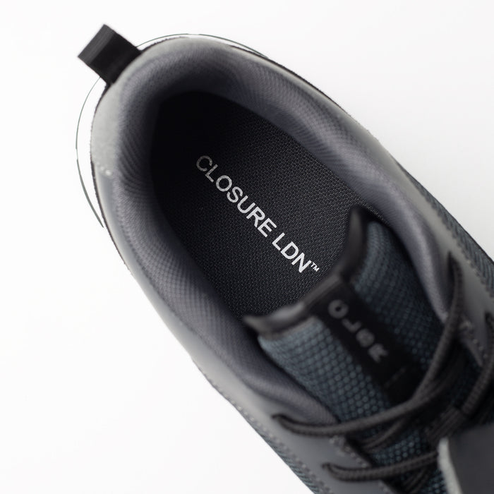 Premium Tech Runner | Black/White