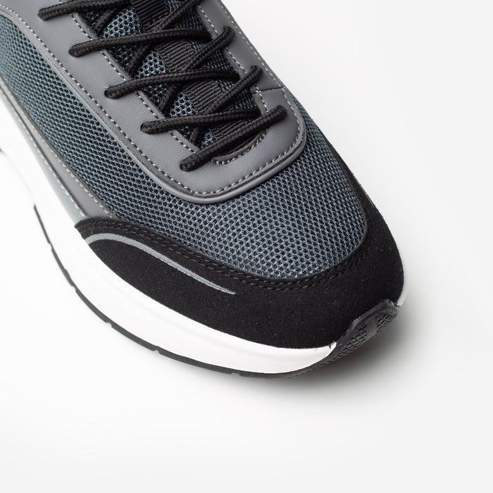 Premium Tech Runner | Black/White