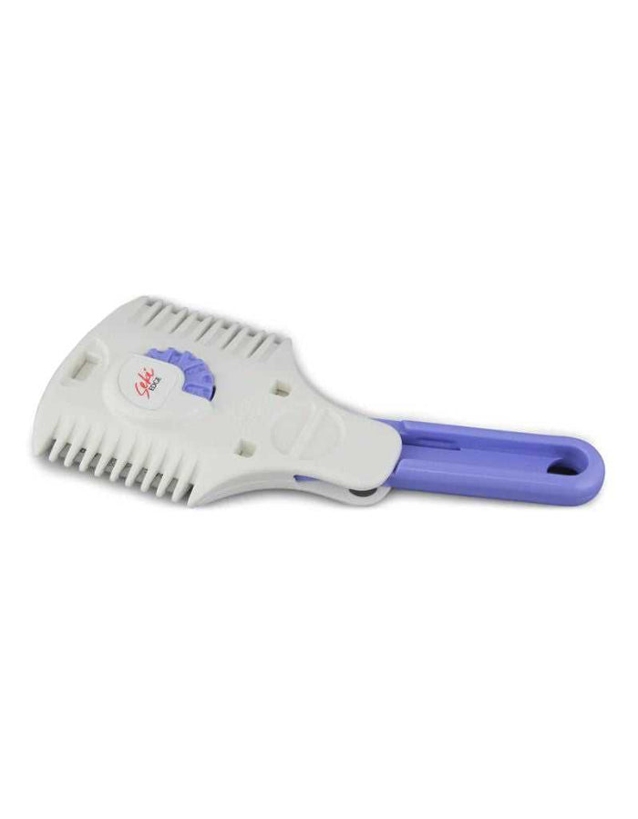 Haircutting styling razor with adjustable guard and blue handle