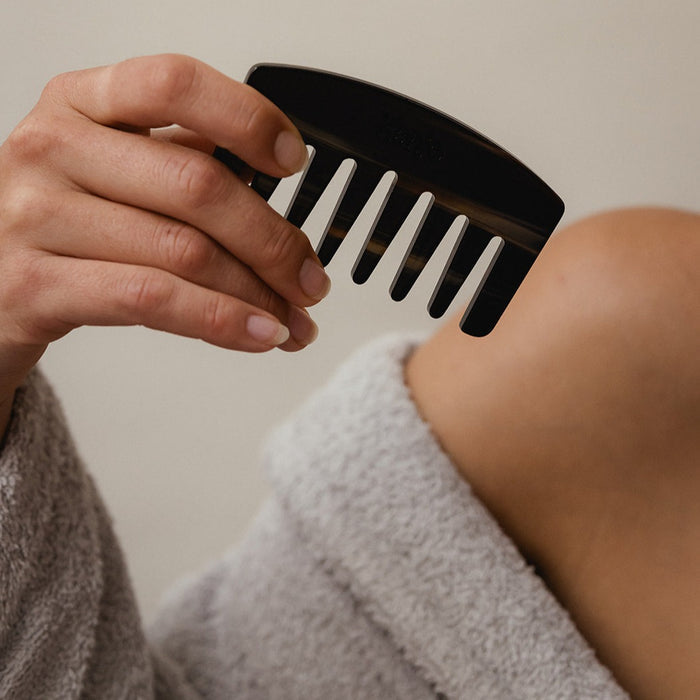 The Hair Comb Petite