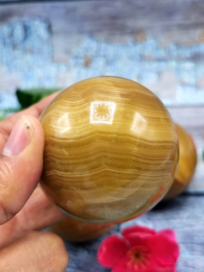 Yellow calcite stone balls - Energy/Reiki/Crystal - 2.25 inches (5.6 cms) diameter and 270 gms - ONE PIECE ONLY